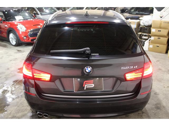 5シリーズ 523dツーリング モダン 後期型 後期専用マルチ液晶メーター ホワイトインテリア インテリジェントS 衝突軽減 レーンA ナビ地デジBカメラ クルコン 電動バックドア リアモニター アルピナタイプ新品21AW 新品タイヤ(8枚目)