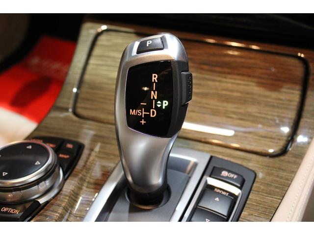 5シリーズ 523dツーリング モダン 後期型 後期専用マルチ液晶メーター ホワイトインテリア インテリジェントS 衝突軽減 レーンA ナビ地デジBカメラ クルコン 電動バックドア リアモニター アルピナタイプ新品21AW 新品タイヤ(13枚目)