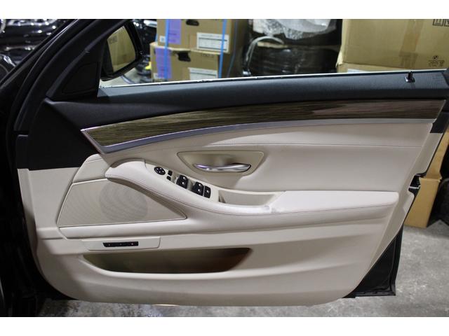 5シリーズ 523dツーリング モダン 後期型 後期専用マルチ液晶メーター ホワイトインテリア インテリジェントS 衝突軽減 レーンA ナビ地デジBカメラ クルコン 電動バックドア リアモニター アルピナタイプ新品21AW 新品タイヤ(25枚目)