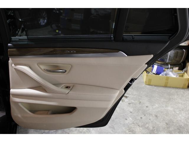 5シリーズ 523dツーリング モダン 後期型 後期専用マルチ液晶メーター ホワイトインテリア インテリジェントS 衝突軽減 レーンA ナビ地デジBカメラ クルコン 電動バックドア リアモニター アルピナタイプ新品21AW 新品タイヤ(31枚目)