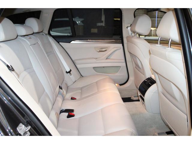 5シリーズ 523dツーリング モダン 後期型 後期専用マルチ液晶メーター ホワイトインテリア インテリジェントS 衝突軽減 レーンA ナビ地デジBカメラ クルコン 電動バックドア リアモニター アルピナタイプ新品21AW 新品タイヤ(33枚目)