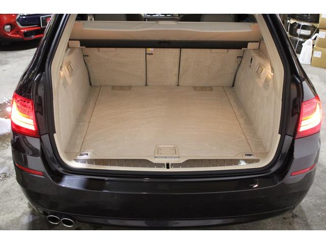 5シリーズ 523dツーリング モダン 後期型 後期専用マルチ液晶メーター ホワイトインテリア インテリジェントS 衝突軽減 レーンA ナビ地デジBカメラ クルコン 電動バックドア リアモニター アルピナタイプ新品21AW 新品タイヤ(34枚目)