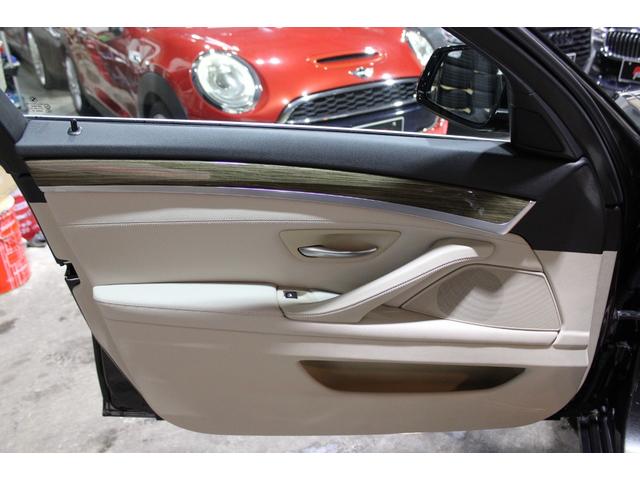 5シリーズ 523dツーリング モダン 後期型 後期専用マルチ液晶メーター ホワイトインテリア インテリジェントS 衝突軽減 レーンA ナビ地デジBカメラ クルコン 電動バックドア リアモニター アルピナタイプ新品21AW 新品タイヤ(48枚目)