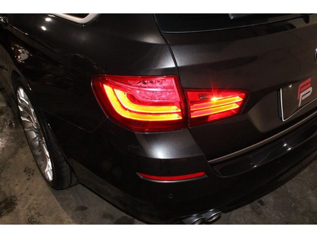 5シリーズ 523dツーリング モダン 後期型 後期専用マルチ液晶メーター ホワイトインテリア インテリジェントS 衝突軽減 レーンA ナビ地デジBカメラ クルコン 電動バックドア リアモニター アルピナタイプ新品21AW 新品タイヤ(65枚目)