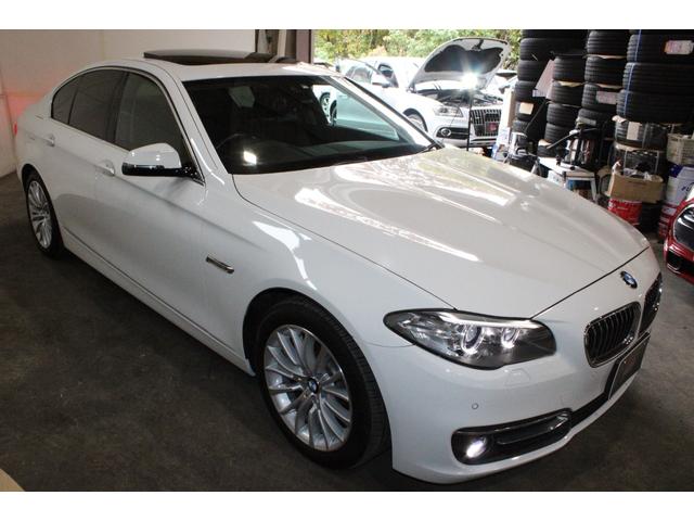 5シリーズ 523iラグジュアリー 後期型 インテリジェントS ACC 衝突軽減 レーンA サンルーフ ダコタブラックレザー アルピンホワイト 純正ナビ地デジBカメラ コンフォートA 純正18AW ピレリタイヤ ディーラー整備(10枚目)