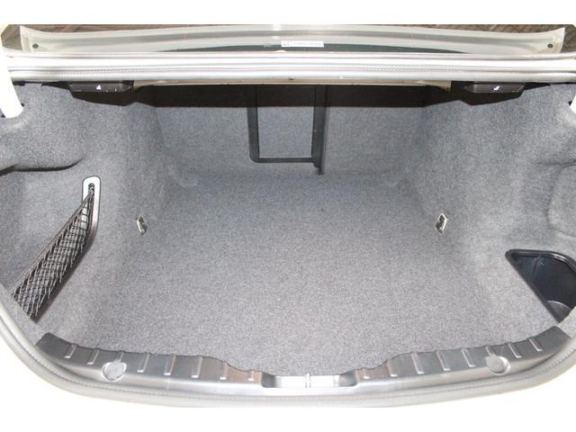 5シリーズ 523iラグジュアリー 後期型 インテリジェントS ACC 衝突軽減 レーンA サンルーフ ダコタブラックレザー アルピンホワイト 純正ナビ地デジBカメラ コンフォートA 純正18AW ピレリタイヤ ディーラー整備(34枚目)