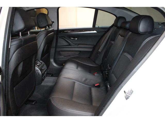 5シリーズ 523iラグジュアリー 後期型 インテリジェントS ACC 衝突軽減 レーンA サンルーフ ダコタブラックレザー アルピンホワイト 純正ナビ地デジBカメラ コンフォートA 純正18AW ピレリタイヤ ディーラー整備(40枚目)