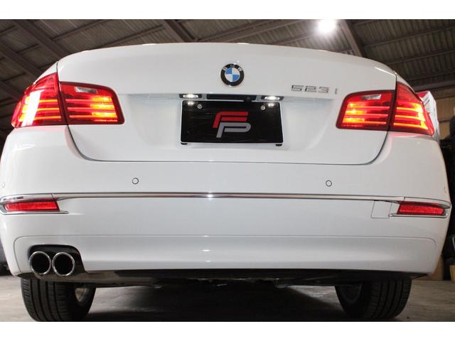 5シリーズ 523iラグジュアリー 後期型 インテリジェントS ACC 衝突軽減 レーンA サンルーフ ダコタブラックレザー アルピンホワイト 純正ナビ地デジBカメラ コンフォートA 純正18AW ピレリタイヤ ディーラー整備(62枚目)