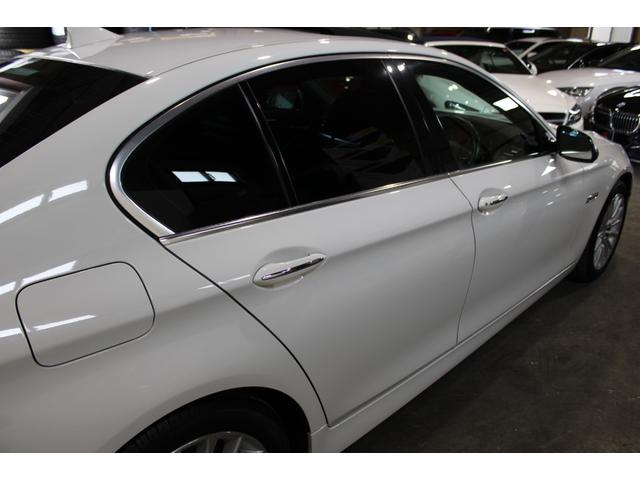 5シリーズ 523iラグジュアリー 後期型 インテリジェントS ACC 衝突軽減 レーンA サンルーフ ダコタブラックレザー アルピンホワイト 純正ナビ地デジBカメラ コンフォートA 純正18AW ピレリタイヤ ディーラー整備(77枚目)