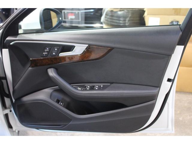 Ａ４アバント ２．０ＴＦＳＩ　ワンオーナー禁煙　新品コンプリート　ＡＣＣ　衝突軽減　レーンＡ　サイドＡ　バーチャルＣ　黒革　マトリクスＬＥＤ　ＣＡＲＰＬＡＹ　ナビ地デジＢカメラ　ＲＳタイプ新品１９ＡＷ　新品タイヤ　新品サスキット（26枚目）