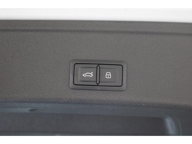 Ａ４アバント ２．０ＴＦＳＩ　ワンオーナー禁煙　新品コンプリート　ＡＣＣ　衝突軽減　レーンＡ　サイドＡ　バーチャルＣ　黒革　マトリクスＬＥＤ　ＣＡＲＰＬＡＹ　ナビ地デジＢカメラ　ＲＳタイプ新品１９ＡＷ　新品タイヤ　新品サスキット（38枚目）