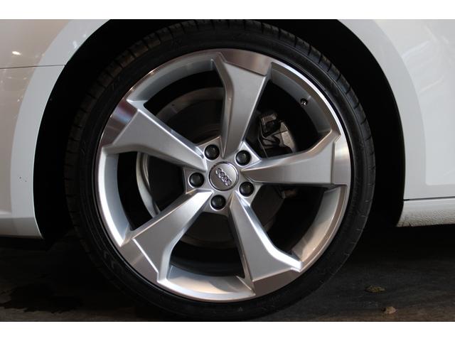 Ａ４アバント ２．０ＴＦＳＩ　ワンオーナー禁煙　新品コンプリート　ＡＣＣ　衝突軽減　レーンＡ　サイドＡ　バーチャルＣ　黒革　マトリクスＬＥＤ　ＣＡＲＰＬＡＹ　ナビ地デジＢカメラ　ＲＳタイプ新品１９ＡＷ　新品タイヤ　新品サスキット（53枚目）