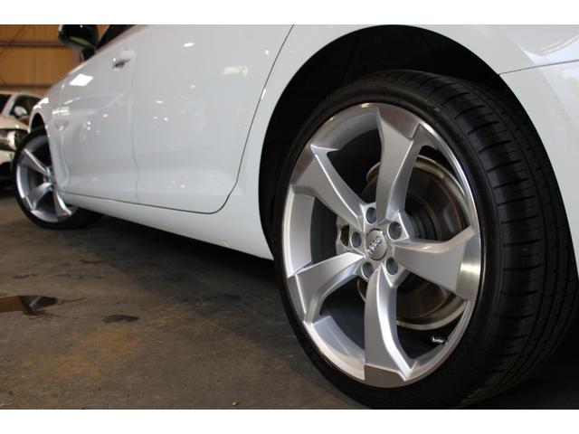 Ａ４アバント ２．０ＴＦＳＩ　ワンオーナー禁煙　新品コンプリート　ＡＣＣ　衝突軽減　レーンＡ　サイドＡ　バーチャルＣ　黒革　マトリクスＬＥＤ　ＣＡＲＰＬＡＹ　ナビ地デジＢカメラ　ＲＳタイプ新品１９ＡＷ　新品タイヤ　新品サスキット（63枚目）