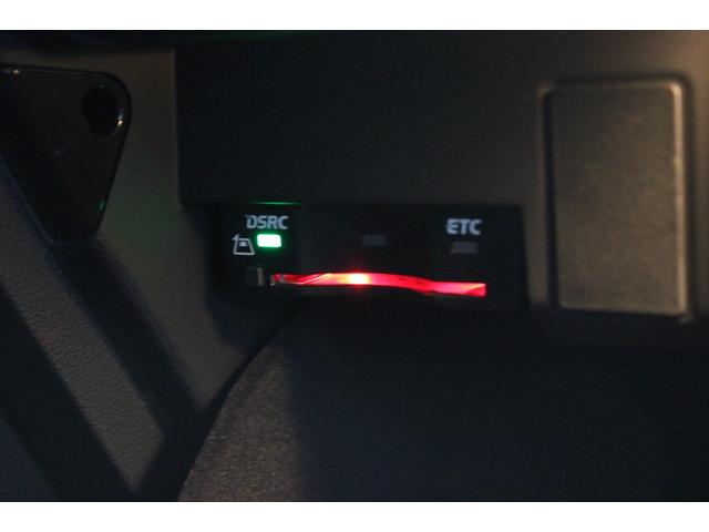 Ａ４アバント ２．０ＴＦＳＩ　ワンオーナー禁煙　新品コンプリート　ＡＣＣ　衝突軽減　レーンＡ　サイドＡ　バーチャルＣ　黒革　マトリクスＬＥＤ　ＣＡＲＰＬＡＹ　ナビ地デジＢカメラ　ＲＳタイプ新品１９ＡＷ　新品タイヤ　新品サスキット（79枚目）