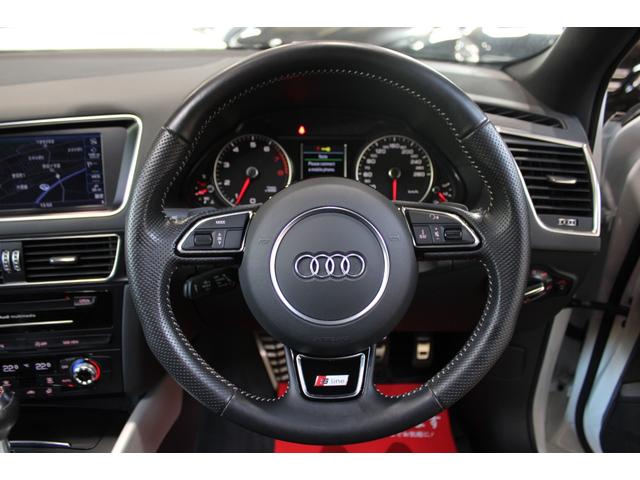 Q5 2.0TFSIクワトロ Sラインパッケージ 後期型 禁煙 グレイシアホワイト MMIナビ地デジBカメラ サイドカメラ クルコン Sライン専用エクステリア インテリア キャリパーペイント 電動バックドア 純正19AW ディーラー整備(11枚目)