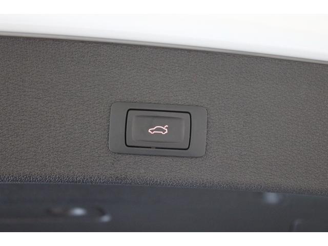 Q5 2.0TFSIクワトロ Sラインパッケージ 後期型 禁煙 グレイシアホワイト MMIナビ地デジBカメラ サイドカメラ クルコン Sライン専用エクステリア インテリア キャリパーペイント 電動バックドア 純正19AW ディーラー整備(37枚目)