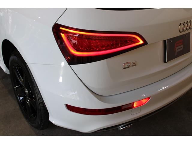 Q5 2.0TFSIクワトロ Sラインパッケージ 後期型 禁煙 グレイシアホワイト MMIナビ地デジBカメラ サイドカメラ クルコン Sライン専用エクステリア インテリア キャリパーペイント 電動バックドア 純正19AW ディーラー整備(66枚目)