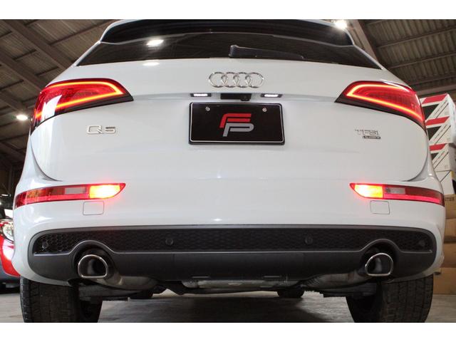 Q5 2.0TFSIクワトロ Sラインパッケージ 後期型 禁煙 グレイシアホワイト MMIナビ地デジBカメラ サイドカメラ クルコン Sライン専用エクステリア インテリア キャリパーペイント 電動バックドア 純正19AW ディーラー整備(67枚目)