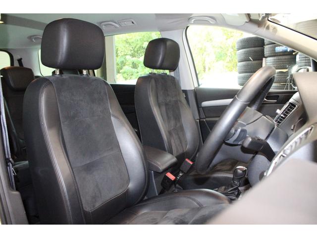 シャラン ＴＳＩ　ハイラインブルーモーションテクノロジー　禁煙　新品天張り張替済　キャンディホワイト　純正ナビ地デジＢカメラ　Ｂｌｕｅｔｏｏｔｈ　パドルシフト　クルコン　ハイライン専用インテリア　シートヒーター　電動バックドア　ディーラー整備記録簿８枚（15枚目）