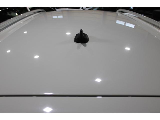 シャラン ＴＳＩ　ハイラインブルーモーションテクノロジー　禁煙　新品天張り張替済　キャンディホワイト　純正ナビ地デジＢカメラ　Ｂｌｕｅｔｏｏｔｈ　パドルシフト　クルコン　ハイライン専用インテリア　シートヒーター　電動バックドア　ディーラー整備記録簿８枚（40枚目）