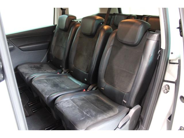 シャラン ＴＳＩ　ハイラインブルーモーションテクノロジー　禁煙　新品天張り張替済　キャンディホワイト　純正ナビ地デジＢカメラ　Ｂｌｕｅｔｏｏｔｈ　パドルシフト　クルコン　ハイライン専用インテリア　シートヒーター　電動バックドア　ディーラー整備記録簿８枚（44枚目）