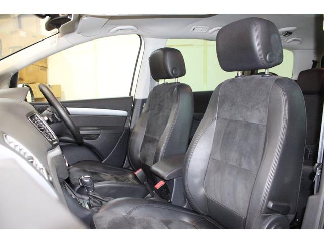 シャラン ＴＳＩ　ハイラインブルーモーションテクノロジー　禁煙　新品天張り張替済　キャンディホワイト　純正ナビ地デジＢカメラ　Ｂｌｕｅｔｏｏｔｈ　パドルシフト　クルコン　ハイライン専用インテリア　シートヒーター　電動バックドア　ディーラー整備記録簿８枚（51枚目）