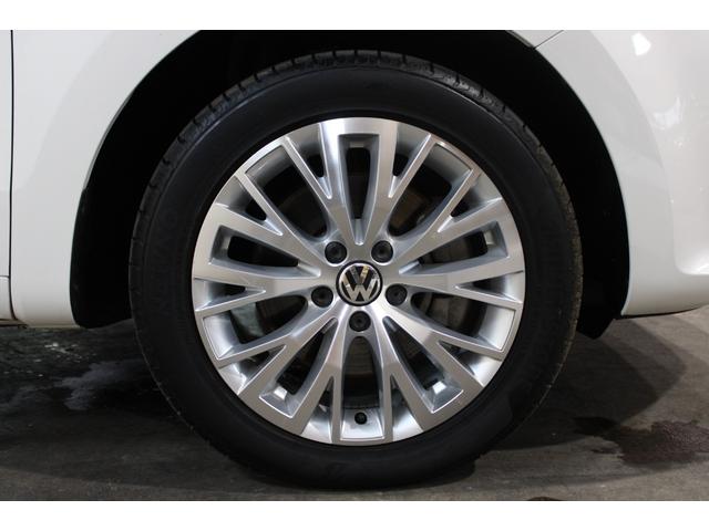 シャラン ＴＳＩ　ハイラインブルーモーションテクノロジー　禁煙　新品天張り張替済　キャンディホワイト　純正ナビ地デジＢカメラ　Ｂｌｕｅｔｏｏｔｈ　パドルシフト　クルコン　ハイライン専用インテリア　シートヒーター　電動バックドア　ディーラー整備記録簿８枚（56枚目）