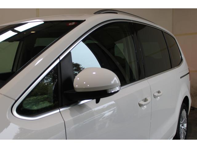 シャラン ＴＳＩ　ハイラインブルーモーションテクノロジー　禁煙　新品天張り張替済　キャンディホワイト　純正ナビ地デジＢカメラ　Ｂｌｕｅｔｏｏｔｈ　パドルシフト　クルコン　ハイライン専用インテリア　シートヒーター　電動バックドア　ディーラー整備記録簿８枚（64枚目）