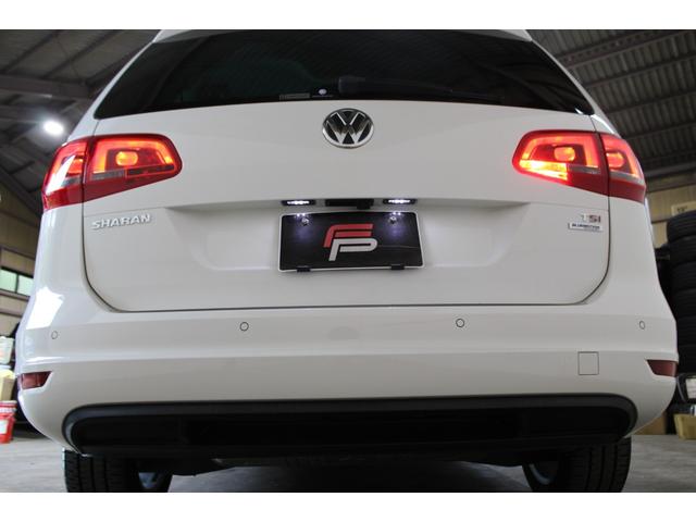 シャラン ＴＳＩ　ハイラインブルーモーションテクノロジー　禁煙　新品天張り張替済　キャンディホワイト　純正ナビ地デジＢカメラ　Ｂｌｕｅｔｏｏｔｈ　パドルシフト　クルコン　ハイライン専用インテリア　シートヒーター　電動バックドア　ディーラー整備記録簿８枚（67枚目）