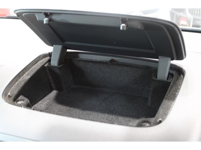 シャラン ＴＳＩ　ハイラインブルーモーションテクノロジー　禁煙　新品天張り張替済　キャンディホワイト　純正ナビ地デジＢカメラ　Ｂｌｕｅｔｏｏｔｈ　パドルシフト　クルコン　ハイライン専用インテリア　シートヒーター　電動バックドア　ディーラー整備記録簿８枚（76枚目）