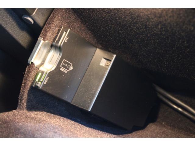 シャラン ＴＳＩ　ハイラインブルーモーションテクノロジー　禁煙　新品天張り張替済　キャンディホワイト　純正ナビ地デジＢカメラ　Ｂｌｕｅｔｏｏｔｈ　パドルシフト　クルコン　ハイライン専用インテリア　シートヒーター　電動バックドア　ディーラー整備記録簿８枚（80枚目）