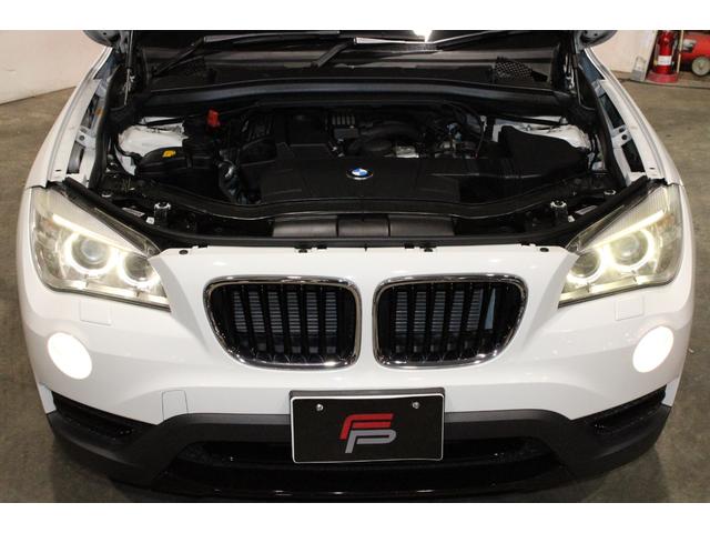 X1 sDrive 18i スポーツ 後期型 禁煙 ユーザー買取車両 アルピンホワイト ストラーダナビBカメラ コンフォートアクセス Bluetooth USB スポーツ専用インテリア エクステリア 純正18AW ヨコハマタイヤ(20枚目)