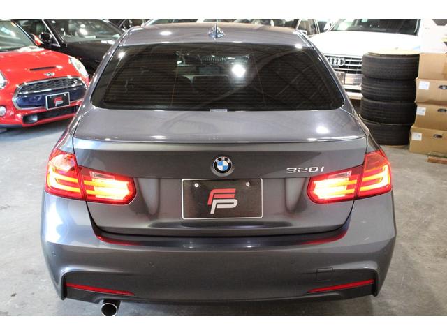 3シリーズ 320i Mスポーツ ワンオーナー禁煙 ミネラルグレー HDDナビBカメラ Bluetooth コンフォートA I-STOP パドルシフト Mスポーツ専用インテリア エクステリア 純正18AW ブリジストン ディーラー整備(8枚目)