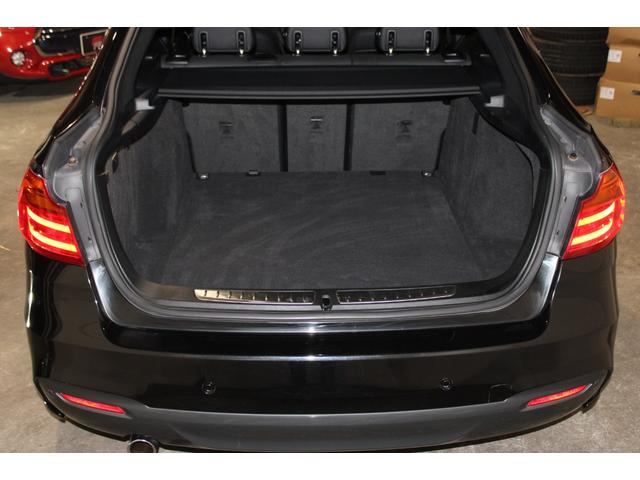 3シリーズ 320iグランツーリスモ Mスポーツ 禁煙 新品パーツコンプリート&ブラックカスタム&フルボトムリップ ブラックレザー Mタイプ新品20AW 新品タイヤ インテリジェントS 純正ナビ地デジBカメラ Bluetooth ディーラー整備(17枚目)