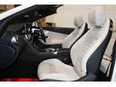 Ｃ１８０カブリオレスポーツ　禁煙　レーダーＳ　レザーエクスクルーシブＰＫＧ　ＡＣＣ　衝突軽減　レーンキープ　ブラインドＳ　純正ナビ地デジＢカメラ　パドルシフト　エアスカーフ　ＡＭＧ製１９ＡＷ　ブリジストン　ディーラー整備（45枚目）