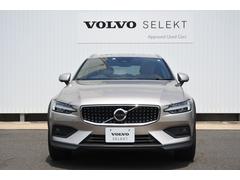 ２０２３年　Ｖ６０　ＣｒｏｓｓＣｏｕｎｔｒｙ　Ｕｌｔｉｍａｔｅ　Ｂ５　ＡＷＤ　ブライドダスクメタリック　アンバーレザー入庫です！　禁煙 2