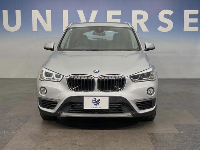Ｘ１ ｘＤｒｉｖｅ　１８ｄ　コンフォートＰＫＧ　インテリジェントセーフティ　純正８．８インチナビ　バックカメラ　前席シートヒーター　電動リアゲート　走行モードセレクト　ダウンヒルアシスト　デュアルオートエアコン　ＥＴＣ内蔵ミラー（12枚目）