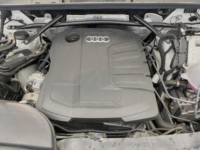 Ｑ５スポーツバック ４０ＴＤＩクワトロ　Ｓライン　Ｓライン＋ＰＫＧ　地デジＴＶチューナー　レーダークルーズコントロール　ＡｐｐｌｅＣａｒＰｌａｙ　純正ナビ　全周囲カメラ　電動リアゲート　パワーシート／シートヒーター　純正１９インチＡＷ　パドルシフト（20枚目）