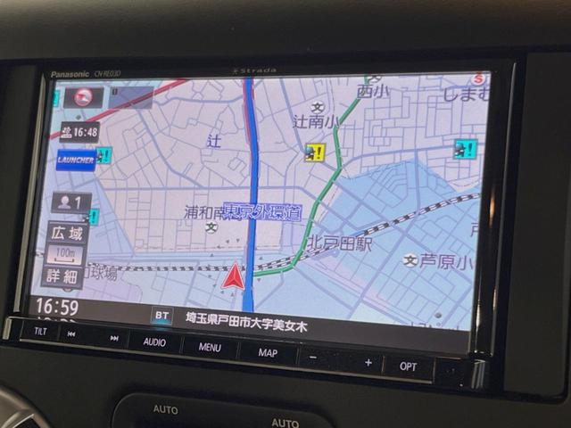 ジープ・ラングラーアンリミテッド サハラ　４ＷＤ　革シート／シートヒーター　ＡＬＰＩＮＥスピーカー　ナビ　クルーズコントロール　バック／サイドカメラ　フルセグＴＶ　Ｂｌｕｅｔｏｏｔｈ　ＣＤ／ＤＶＤ　純正１８インチＡＷ　オートライト　ＥＴＣ（6枚目）