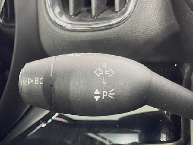 ＭＩＮＩ クーパーＤ　クロスオーバー　サンルーフ　ペッパーＰＫＧ　ＬＥＤヘッドライト／フォグランプ　アクティブクルーズコントロール　インテリジェントセーフティ　純正ナビ　バックカメラ　電動リアゲート　純正１７インチＡＷ　ミラー内蔵ＥＴＣ（22枚目）