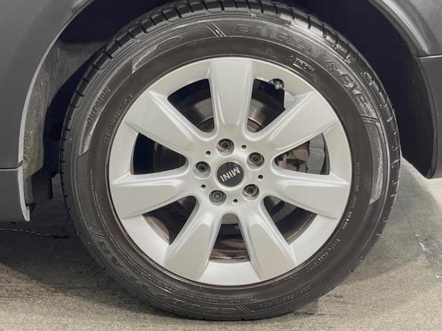 ＭＩＮＩ クーパーＤ　クロスオーバー　サンルーフ　ペッパーＰＫＧ　ＬＥＤヘッドライト／フォグランプ　アクティブクルーズコントロール　インテリジェントセーフティ　純正ナビ　バックカメラ　電動リアゲート　純正１７インチＡＷ　ミラー内蔵ＥＴＣ（35枚目）