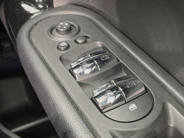 ＭＩＮＩ クーパーＤ　クロスオーバー　サンルーフ　ペッパーＰＫＧ　ＬＥＤヘッドライト／フォグランプ　アクティブクルーズコントロール　インテリジェントセーフティ　純正ナビ　バックカメラ　電動リアゲート　純正１７インチＡＷ　ミラー内蔵ＥＴＣ（41枚目）