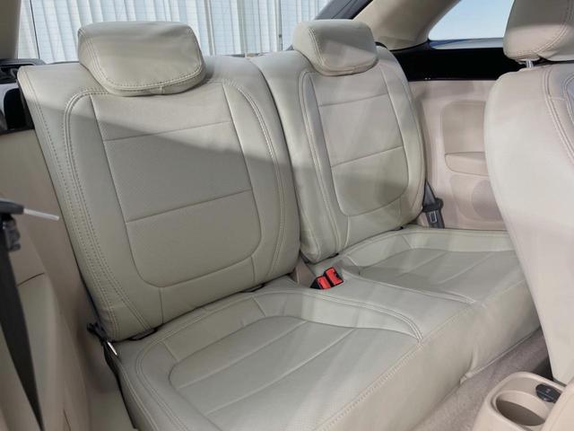 ザ・ビートル デザイン　バイキセノンヘッドライトＰＫＧ　７１６ＳＤＣＷナビＰＫＧ　フルセグＴＶ　クルーズコントロール　バックカメラ　カミングホーム／リビングホーム　純正１７インチＡＷ　ブラインドスポットモニター　オートライト（11枚目）