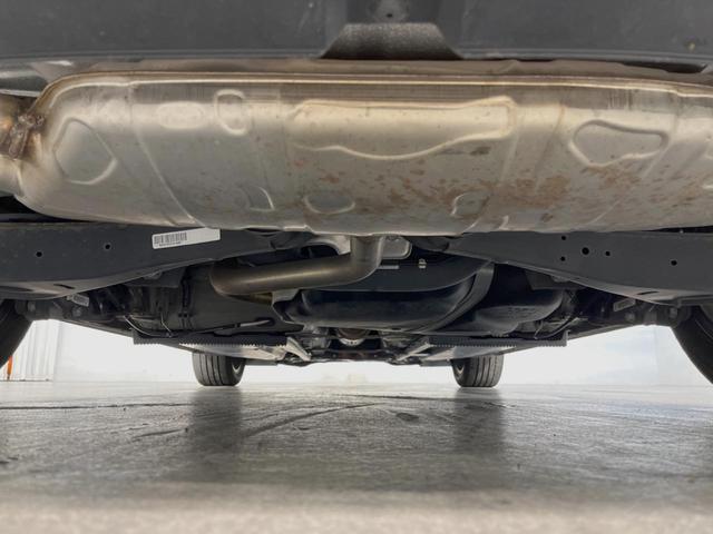 ザ・ビートル デザイン　バイキセノンヘッドライトＰＫＧ　７１６ＳＤＣＷナビＰＫＧ　フルセグＴＶ　クルーズコントロール　バックカメラ　カミングホーム／リビングホーム　純正１７インチＡＷ　ブラインドスポットモニター　オートライト（21枚目）