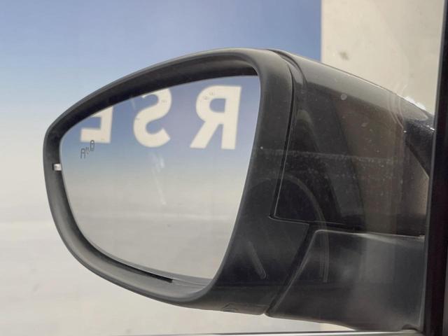 ザ・ビートル デザイン　バイキセノンヘッドライトＰＫＧ　７１６ＳＤＣＷナビＰＫＧ　フルセグＴＶ　クルーズコントロール　バックカメラ　カミングホーム／リビングホーム　純正１７インチＡＷ　ブラインドスポットモニター　オートライト（48枚目）