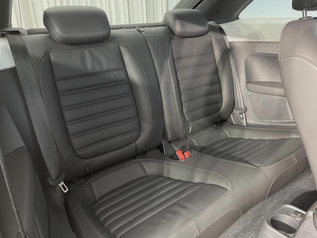 ザ・ビートル デザインレザーパッケージ クルーズコントロール パークディスタンスコントロール カミングホーム/リビングホーム ナビ フルセグTV 前席シートヒーター/ブラック革シート HIDヘッドライト 純正17インチAW パドルシフト(11枚目)