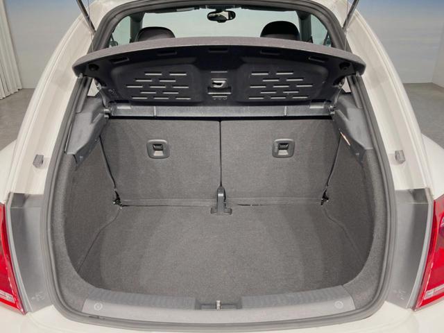 ザ・ビートル デザインレザーパッケージ クルーズコントロール パークディスタンスコントロール カミングホーム/リビングホーム ナビ フルセグTV 前席シートヒーター/ブラック革シート HIDヘッドライト 純正17インチAW パドルシフト(19枚目)