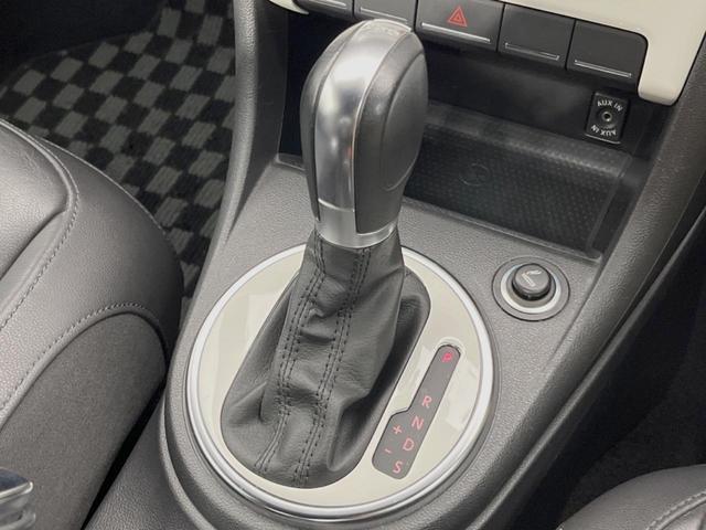 ザ・ビートル デザインレザーパッケージ クルーズコントロール パークディスタンスコントロール カミングホーム/リビングホーム ナビ フルセグTV 前席シートヒーター/ブラック革シート HIDヘッドライト 純正17インチAW パドルシフト(37枚目)