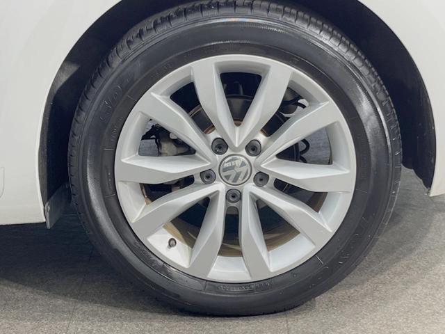 ザ・ビートル デザインレザーパッケージ クルーズコントロール パークディスタンスコントロール カミングホーム/リビングホーム ナビ フルセグTV 前席シートヒーター/ブラック革シート HIDヘッドライト 純正17インチAW パドルシフト(44枚目)