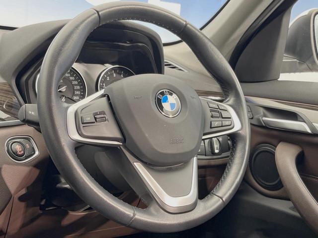 X1 xDrive 20i xライン ハイラインPKG コンフォートPKG オプション19インチアルミ 純正ナビ 衝突軽減システム レーンキープアシスト パワーバックドア 茶革シート 前席パワーシート/シートヒーター LEDヘッドライト(9枚目)